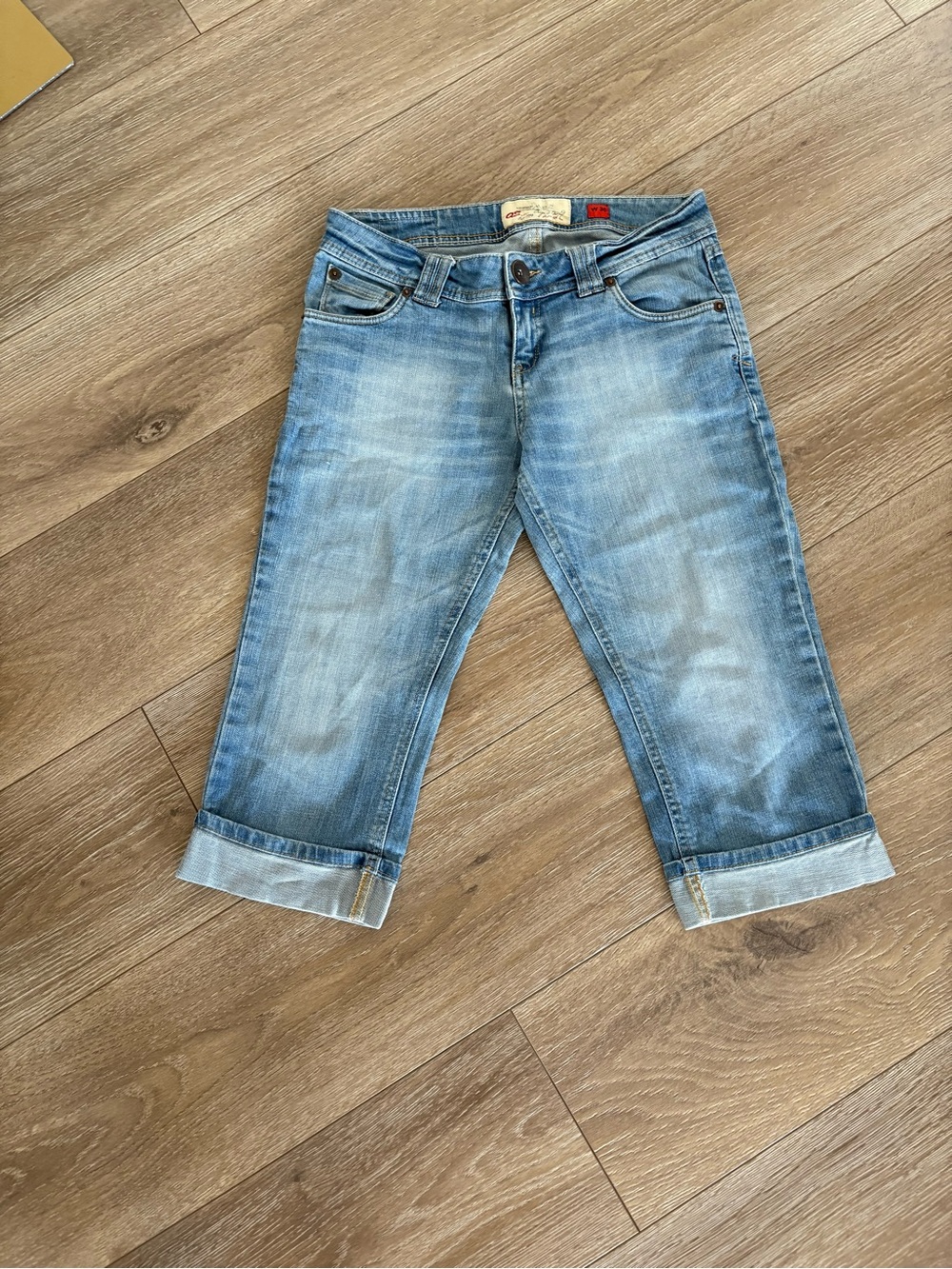 Y2K QS by s.Oliver Denim Capri Shorts 💙